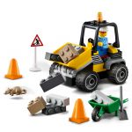 LEGO-CITY-Camião-de-Obras-na-Estrada-60284-2