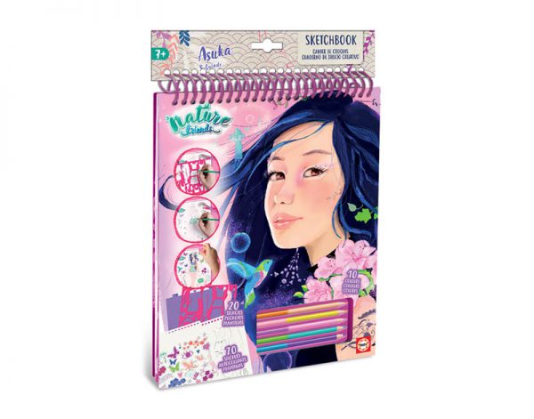 Caderno de actividades e desenho para + 7 anos com lápis coloridos e moldes para desenhar roupas.