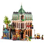 LEGO CREATOR Hotel Boutique 10297 1